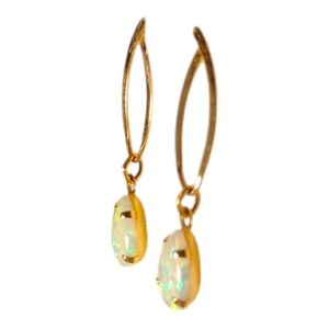 10k solid Gold Opal  Earrings
